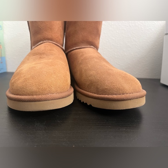 UGG Australia Classic Short Boot Chestnut Brown 8 - Picture 8 of 13